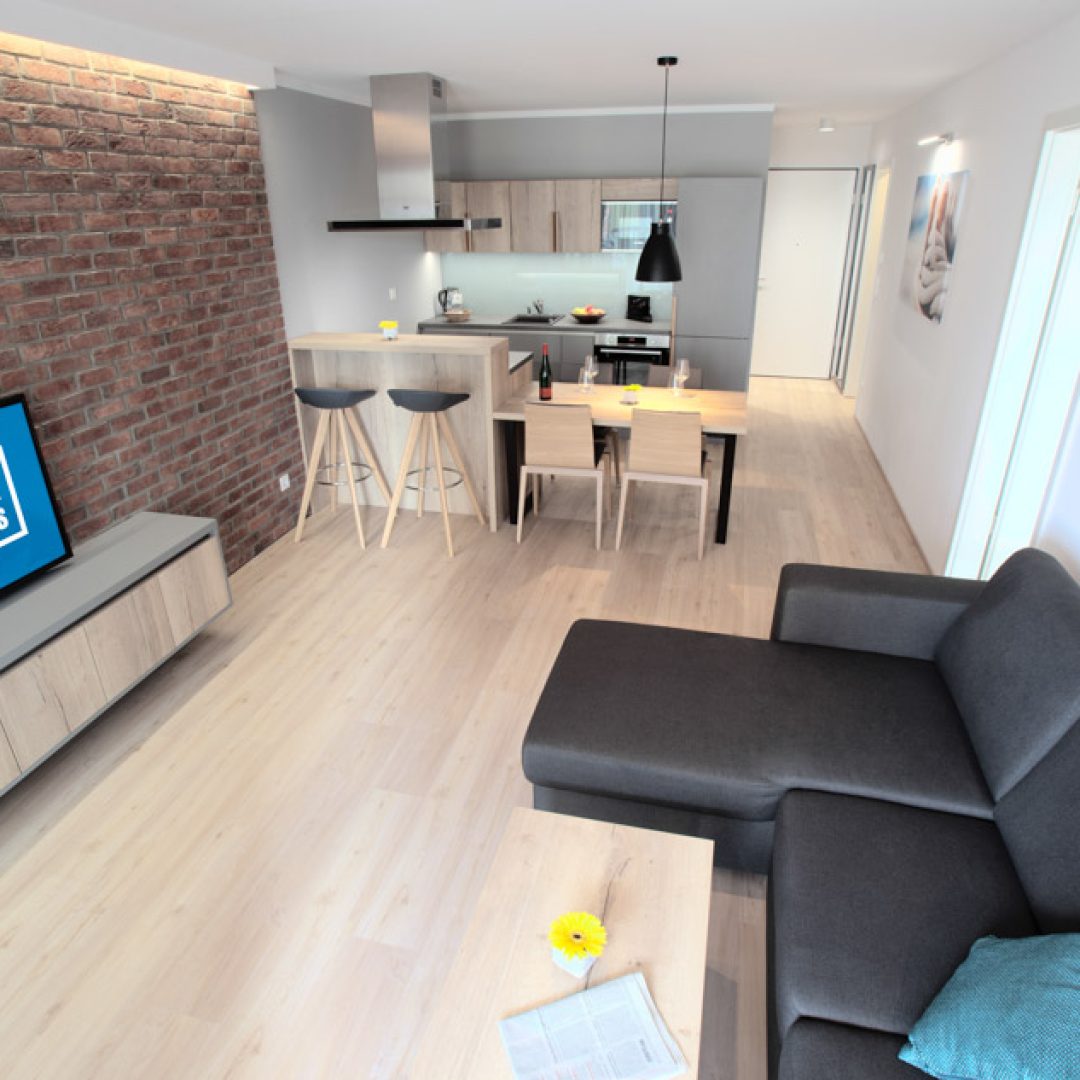 2-Zimmer Apartment Blick auf Wohnzimmer und Küche