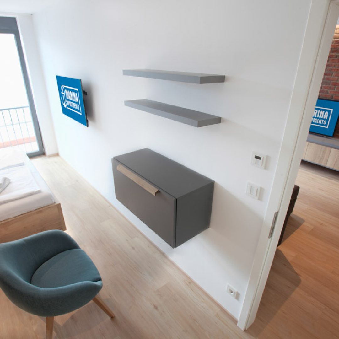 2-Zimmer Apartment Arbeitsplatz geschlossen