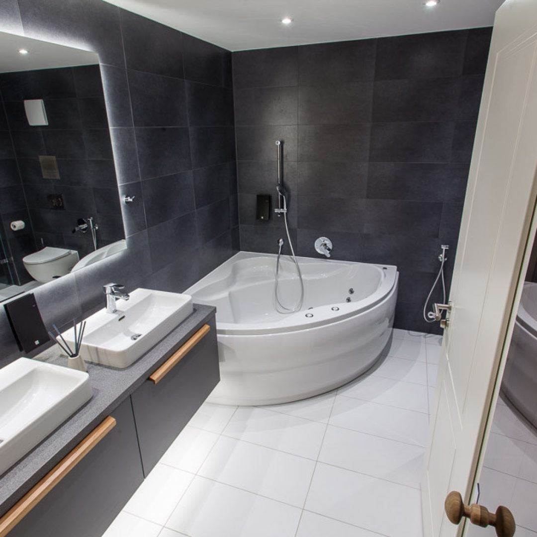 Premium 3-Zimmer Badezimmer Whirlpool-Badewanne